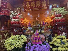 Nghệ nhân hầu đồng nổi tiếng nhất Việt Nam