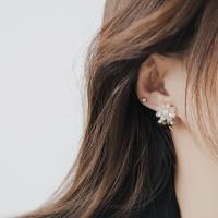 Shop bán khuyên tai đẹp, chất lượng nhất trên Instagram