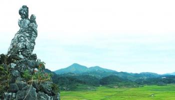 Bài văn phân tích nhân vật dì Bảy trong Người ngồi đợi trước hiên nhà (Ngữ văn 7) hay nhất