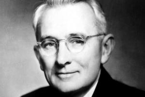 Cuốn sách của Dale Carnegie hay nhất