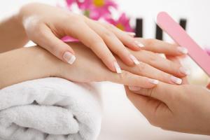 Địa chỉ dạy nghề nail uy tín nhất quận Đống Đa, Hà Nội