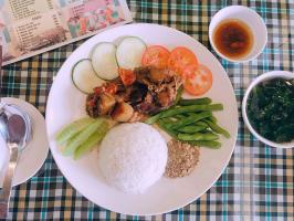 Quán cơm trưa văn phòng ngon nhất Bắc Giang