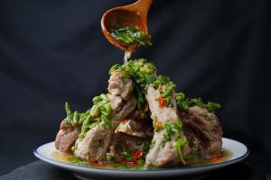 Địa chỉ bán sườn sốt ớt xanh ngon nhất Sài Gòn