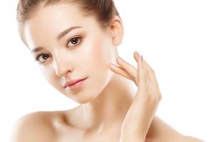 Loại kem dưỡng trắng da tốt nhất của Nhật Bản