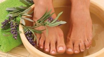 Mẹo trị chứng lạnh chân hiệu quả nhất cho mùa đông