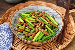 Món ngon với ngồng tỏi