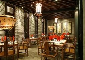 Nhà hàng có không gian sang trọng phù hợp cho buổi hẹn hò ở TP. HCM