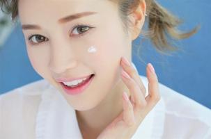 Sản phẩm kem chống nắng dành cho da hỗn hợp tốt nhất