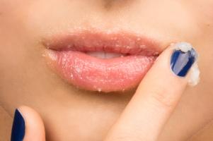 Sản phẩm tẩy da chết môi của Hàn Quốc an toàn nhất hiện nay
