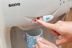 Thương hiệu cây nước nóng lạnh được ưa chuộng nhất
