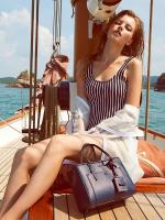 Thương hiệu túi xách hàng hiệu đáng mua nhất dưới hai triệu đồng