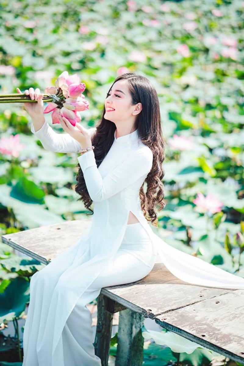 Bài văn thuyết minh về áo dài số 9