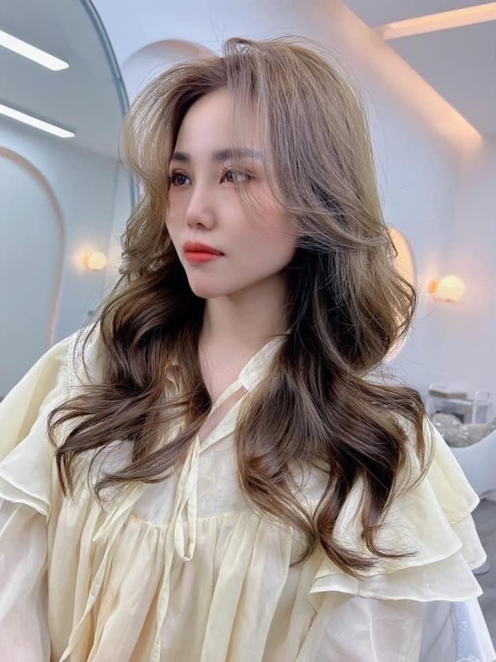 2002 Hair SaLon Luxury