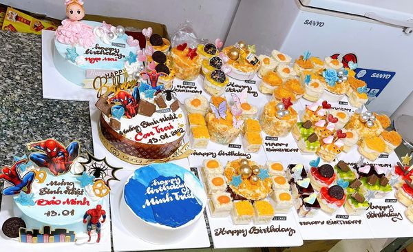 22 Cakes