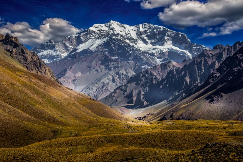 Toàn cảnh ngọn núi Aconcagua 6962m