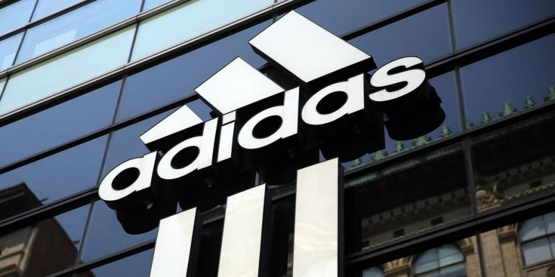 Thương hiệu Adidas