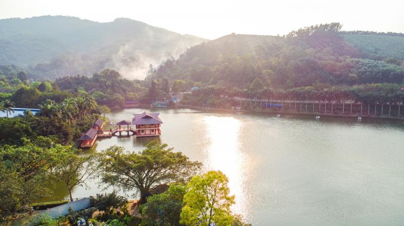 Khu du lịch Ao Vua