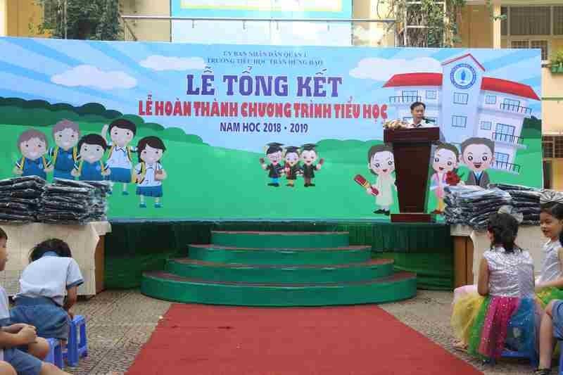Bài phát biểu tổng kết năm học của hiệu trưởng trường tiểu học (số 1)