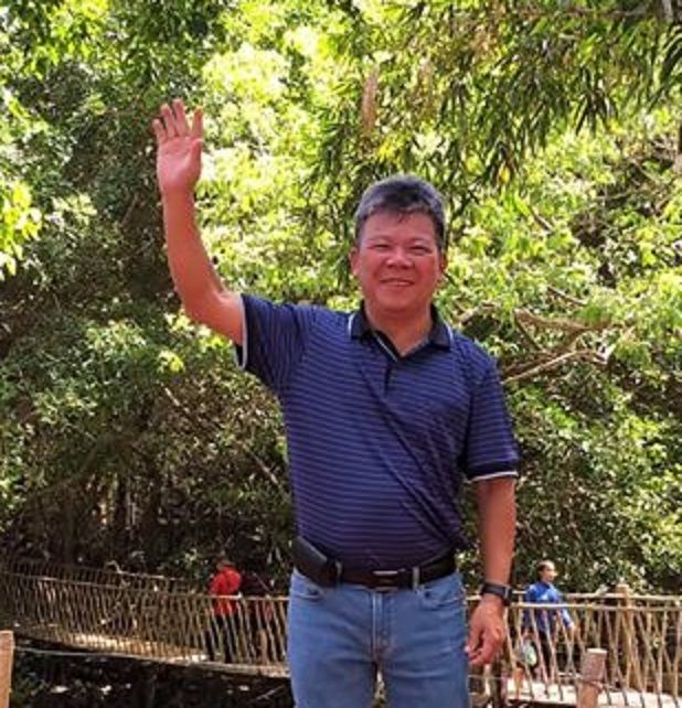 Ảnh nhà thơ Hoàng Minh Tuấn