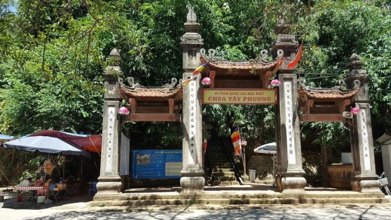 Bài văn thuyết minh về chùa Tây Phương hay nhất - Bài số 9