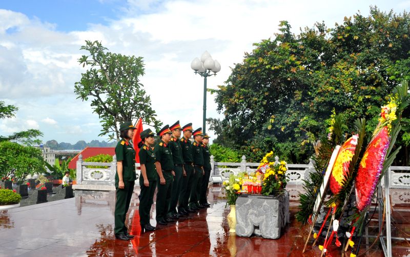 Văn khấn các anh hùng liệt sỹ - Văn khấn nghĩa trang liệt sỹ ngày 27.7