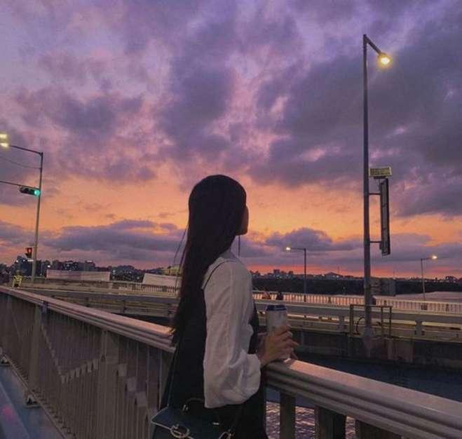 Bạn không thể ở một mình