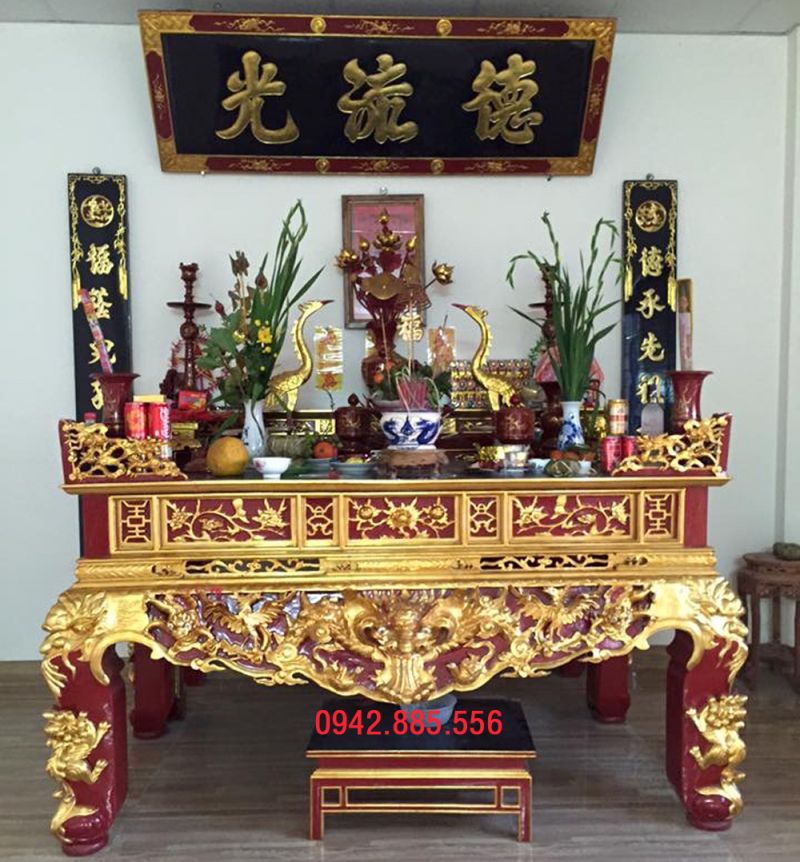 Ban thờ.