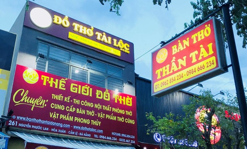 Bàn thờ Thần Tài Đà Nẵng