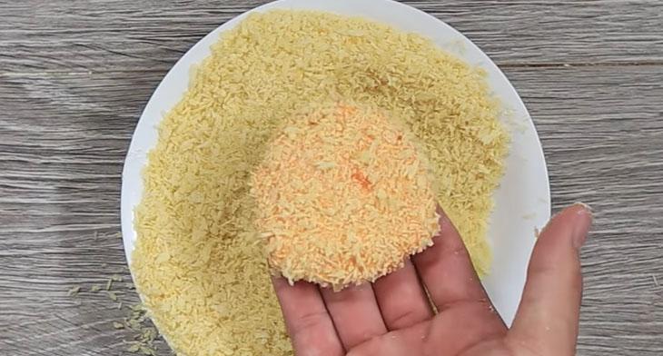 Bánh bí đỏ chiên xù