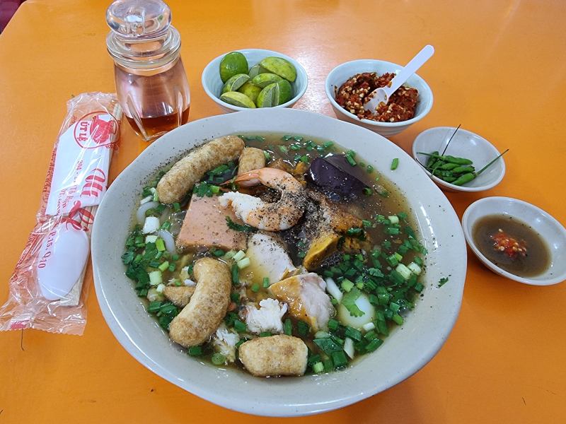 Bánh Canh Cua Út Lệ
