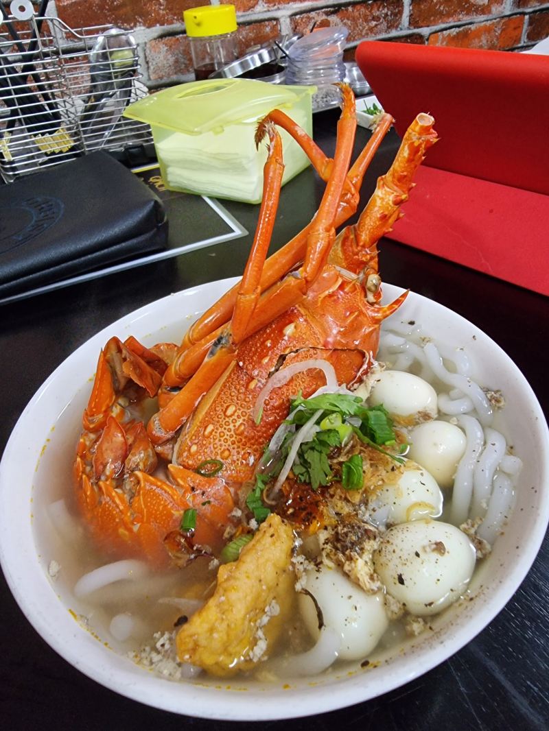 Bánh canh Tôm hùm Quy Nhơn