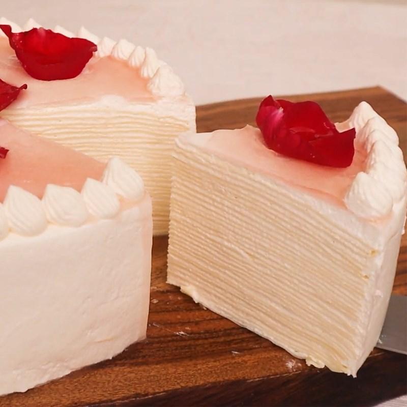Bánh crepe ngàn lớp hoa hồng
