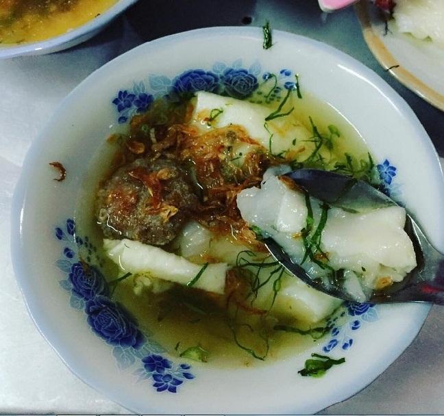 Bánh cuốn rạp tháng 8