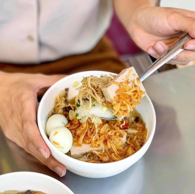 Bánh Đúc Nóng Bà Xuân