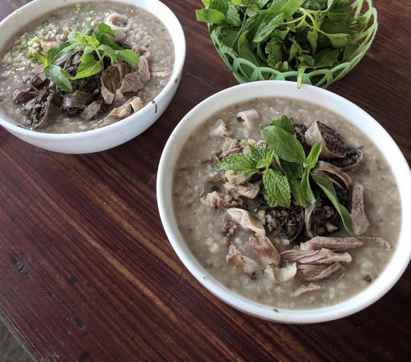 Bánh Hỏi Cháo Lòng Năm Hiền