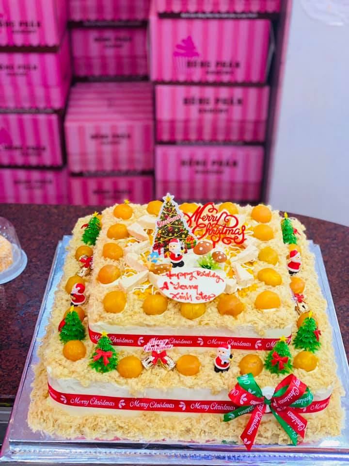 Bánh kem Hồng Phấn