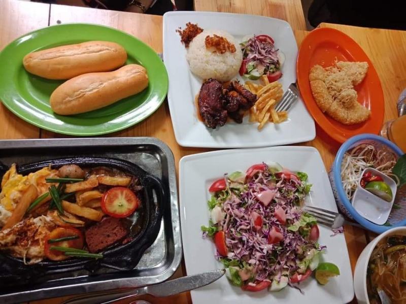 Bánh mì bít tết Trung Thành