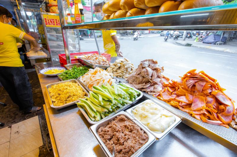 Bánh Mì Hà Nội Phú Cường - Bánh Mì Heo Quay