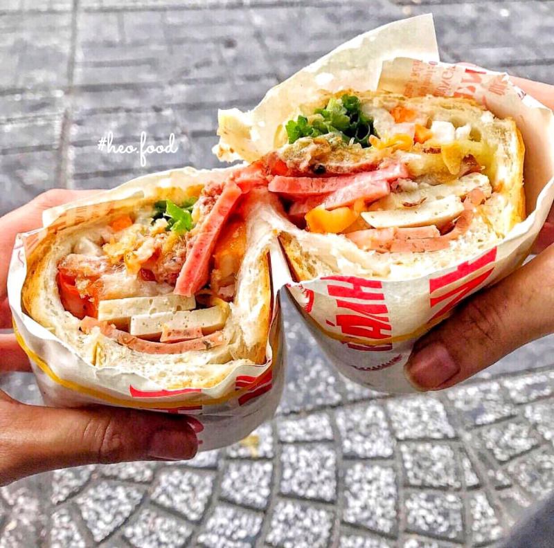 Bánh Mì Huỳnh Hoa