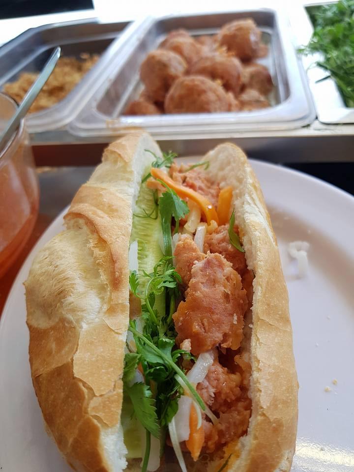 Bánh Mì Những Chàng Trai