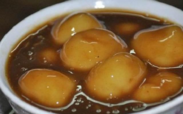 Khi dừng chân đến vùng đất này, bạn hãy tự làm hài lòng mình bằng món bánh nhè.