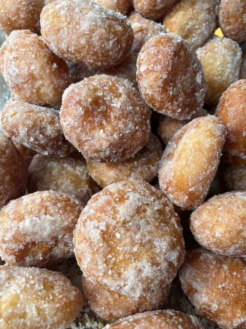 Bánh Rán Cổ Truyền HK
