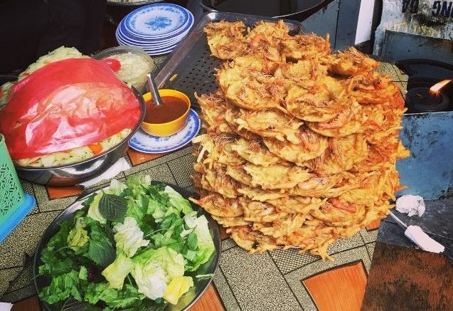 Bánh Tôm Cô Ầm