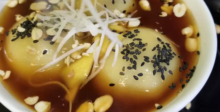Bánh Trôi Tàu - Chè Sủi Dìn