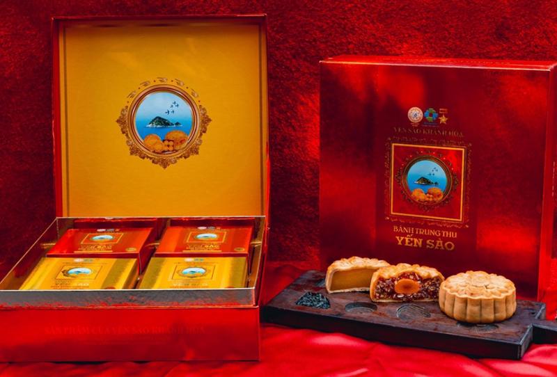 Bánh Trung thu yến sào Khánh Hòa