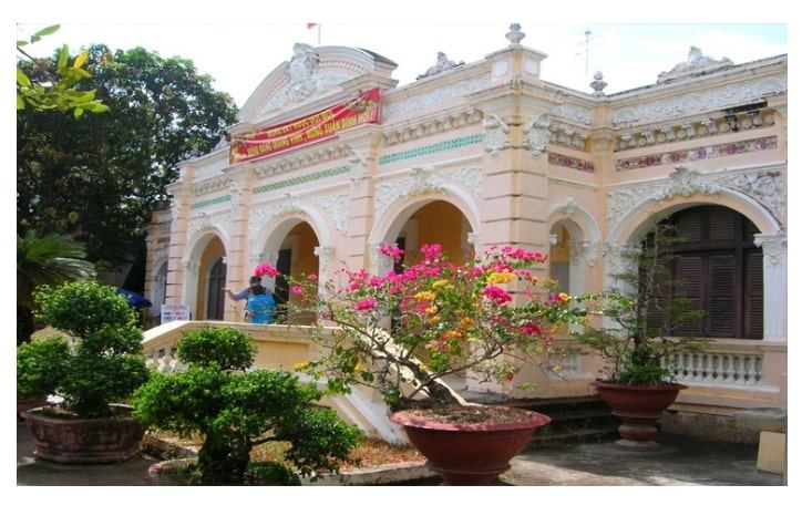 Nhà bảo tàng