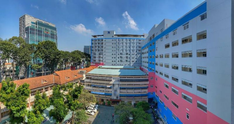 Bệnh viện Từ Dũ đầu tư mạnh vào việc trang bị trang thiết bị và công nghệ tiên tiến, ﻿đáp ứng được các tiêu chuẩn y tế quốc tế