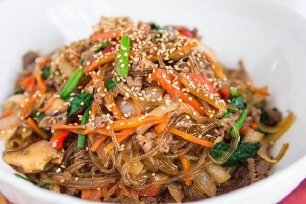 Bếp nhà Dola