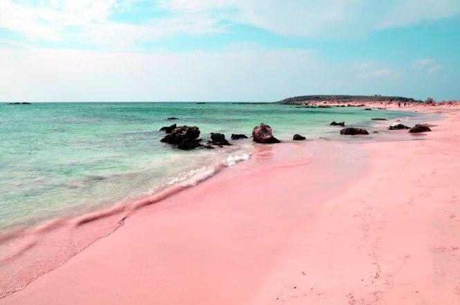 Đây chính là điểm đến được yêu thích của các cặp đôi muốn chụp ảnh cưới và là một trong những bãi biển đẹp nhất hành tinh.