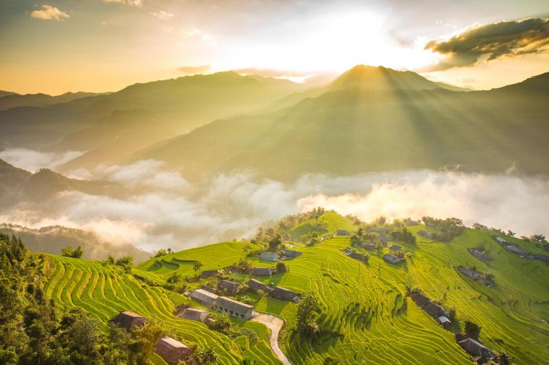 Bình minh đang lên !